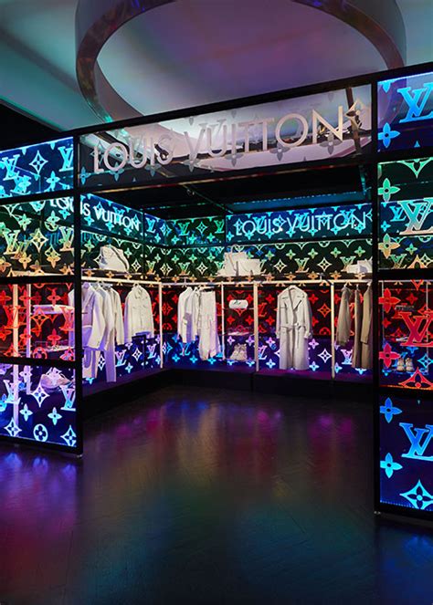 Louis Vuitton opens The Wizard of Oz pop.